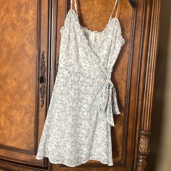 Alter’d State sundress - Picture 1 of 3